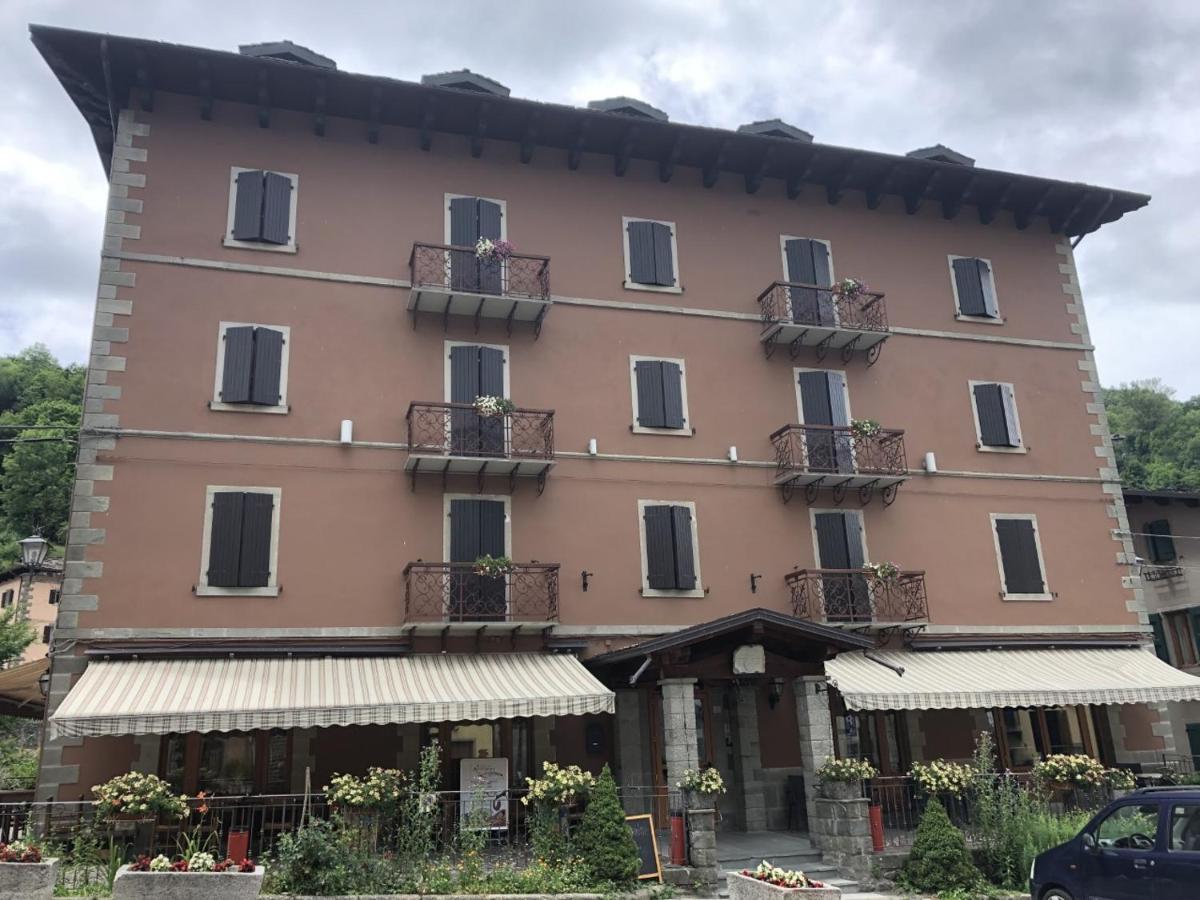 פיומאלבו Hotel Appennino מראה חיצוני תמונה