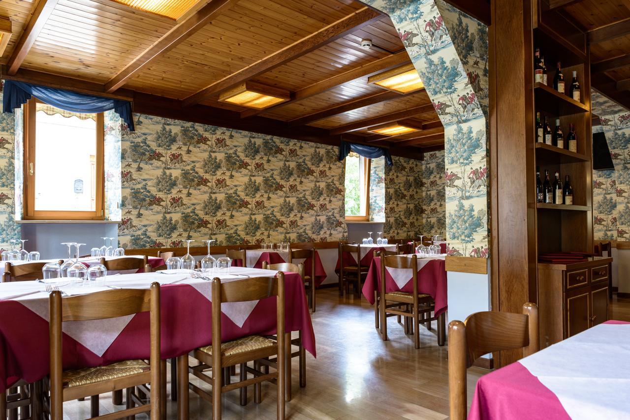 פיומאלבו Hotel Appennino מראה חיצוני תמונה