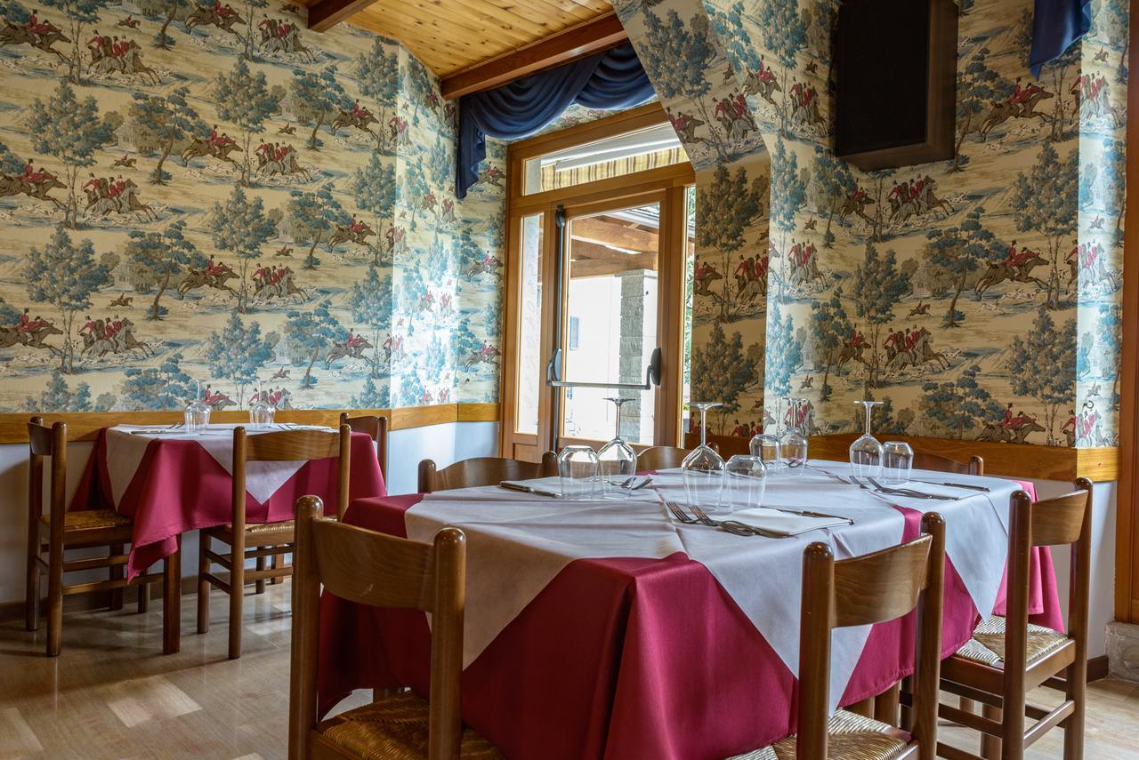 פיומאלבו Hotel Appennino מראה חיצוני תמונה