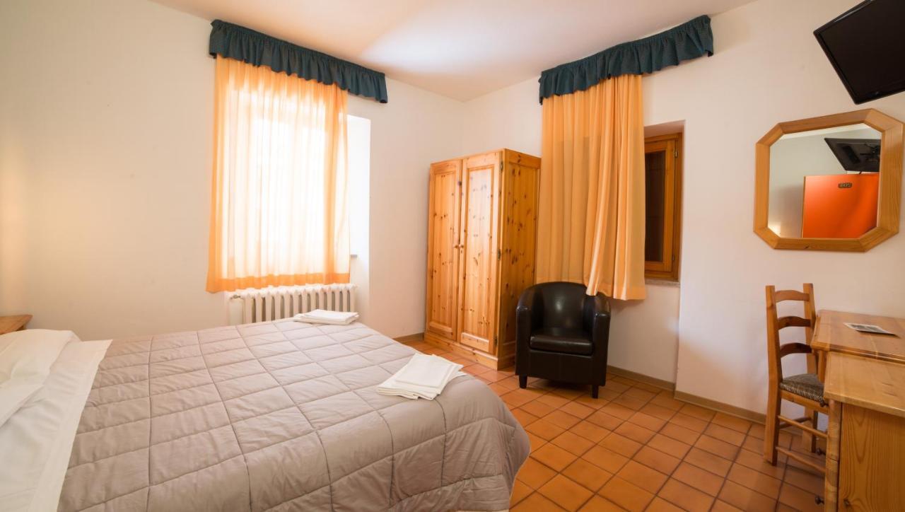 פיומאלבו Hotel Appennino מראה חיצוני תמונה