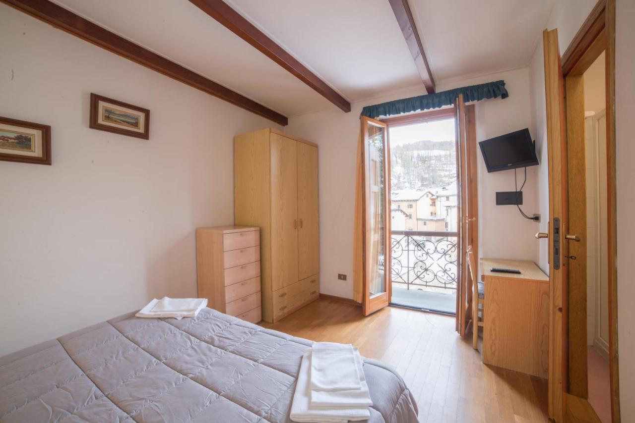 פיומאלבו Hotel Appennino מראה חיצוני תמונה
