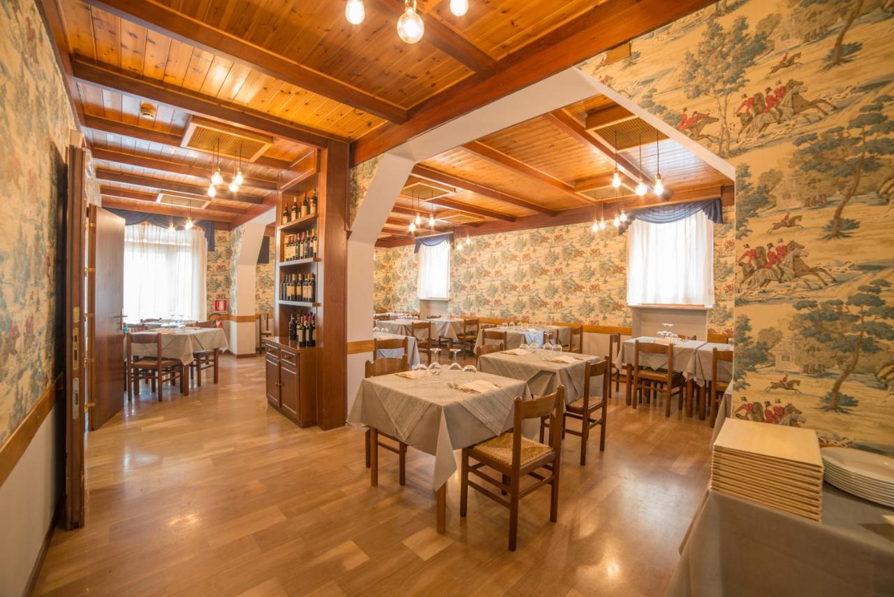 פיומאלבו Hotel Appennino מראה חיצוני תמונה
